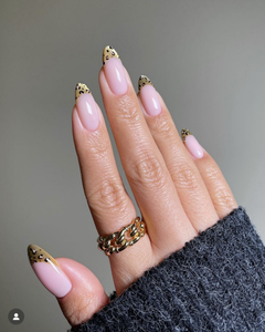 Faux ongles minimalistes à imprimé léopard, motif abstrait à pois sur <span class=keywords><strong>base</strong></span> blanc laiteux, imprimé animalier subtil pour un luxe discret - Product Image 6