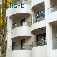 SUNGYE Balustrade de balcon extérieur moderne en verre trempé feuilleté sans cadre avec profilé en U et main courante en aluminium