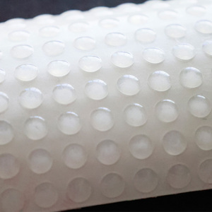 Almohadillas Protectoras Autoadhesivas Antideslizantes de Plástico Transparente para Sillas, Mesas de Vidrio y Portátiles, Modelo KB HC-0421 - Product Image 1