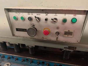 Venta caliente de segunda mano Guangzhou <span class=keywords><strong>Beili</strong></span> 125 toneladas 4 metros máquina dobladora hidráulica Rotura de prensa de chapa - Product Image 3