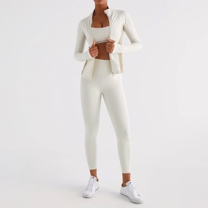 Ensemble de sport personnalisé pour femme grande taille en nylon léger, respirant, avec veste de sport ajustée à col montant et soutien-gorge de sport doux pour le yoga - Product Image 2