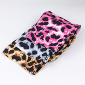 Auriculares Bluetooth con Estampado de Leopardo Personalizados, Diadema Musical BT Deportiva con Certificación CE FCC Rohs para Dormir de Lado, Yoga y Gimnasio - Product Image 2
