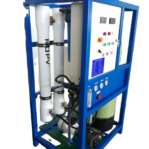 AOYUZOE 10T/<span class=keywords><strong>D</strong></span> 30T/<span class=keywords><strong>D</strong></span> 50T/<span class=keywords><strong>D</strong></span> Máquina de agua 30 T/H Sistema de desalinización de agua de mar Uso Industrial RO Papel ósmosis inversa - Product Image 1