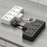 Multiprise universelle avec protection contre les surtensions et ports USB