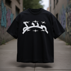 Camiseta Gráfica Abstract Arc Glyph Negra Oversize Streetwear Unisex Y2K Diseño Minimalista - Product Image 3