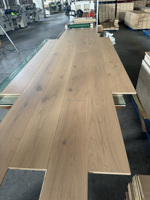 Plancher en chêne huilé UV blanc à rainures et languettes de 240 mm de large, parquet en chêne large