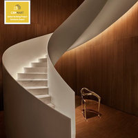 Escalier Courbé de Luxe CBMmart, Design Moderne, Écologique, Sûr, Durable, Décoration Intérieure, Escalier avec Rampe en Verre