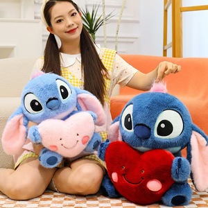 Nuovo Creativo <span class=keywords><strong>Peluche</strong></span> Grande di Stitch con Cuore, Regalo di San Valentino, Grande Bambola Stitch, Cuscino <span class=keywords><strong>Peluche</strong></span> - Product Image 3