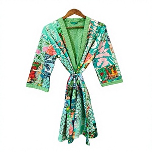 Robe kimono matelassée à imprimé floral pour femmes, manches trois quarts, longueur intégrale, tissu doux, vêtements de nuit décontractés, vêtements d'été - Product Image 1