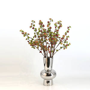 Vente en gros <span class=keywords><strong>de</strong></span> <span class=keywords><strong>fruits</strong></span> et fleurs simulés grappes d'argousier et brindilles <span class=keywords><strong>de</strong></span> saule des neiges pour la décoration <span class=keywords><strong>de</strong></span> la maison pour Halloween Noël - Product Image 4