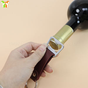 Abridor de botellas llavero portátil de acero inoxidable abridor de botellas de cerveza llavero cubierta de cuero PU para regalos de Navidad y cumpleaños - Product Image 3