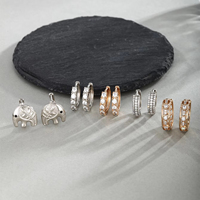 Pendientes de Moda para Mujer XUPING Jewelry Dubai al por Mayor, Chapados en Oro de 14K, 18K, 24K, Coloridos, Pequeños, Tipo Huggie