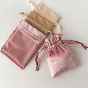 Sac à cordon en velours élastique avec logo personnalisé, pochette de luxe pour bijoux, sac cadeau en velours extensible doux pour collier, bague, bracelet, emballage - Product Image 3