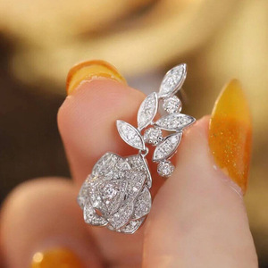 Orecchini pendenti floreali da donna, accessori per l'orecchio semplici e alla moda per l'uso quotidiano - Product Image 2