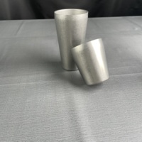 Gobelet à double paroi en acier inoxydable Grande capacité Utilisation polyvalente Isolation sous vide Options durables résistantes à la rouille pour verres à bière
