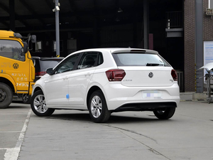 Volkswagen <span class=keywords><strong>Polo</strong></span> Plus 2019 Automatica Edizione Enjoy, Basso Chilometraggio, Senza Incidenti, Prezzo Speciale Auto Usata - Product Image 4