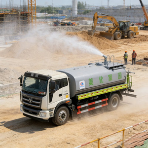 Autocisterna Foton 4X2 13CBM ad alta pressione Euro 5 per raffreddamento stradale, pulizia cortili e irrigazione campi, consegna rapida, disponibile all'ingrosso direttamente dalla fabbrica - Product Image 1