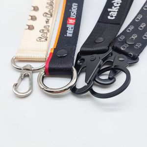 Оптовые брелоки и карабины на заказ с вышивкой: мотоциклы, автомобили, аниме. Рекламные брелоки для ключей от машины. - Product Image 3