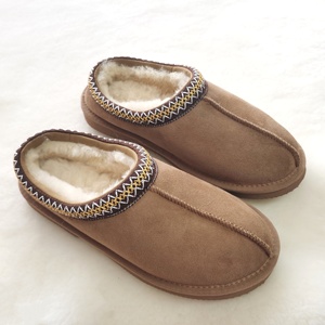 Custom Women's New Fashion Thick <strong>Sole</strong> Winter Snow <strong>Boots</strong> Warm Sheepskin for <strong>Slippers</strong> <strong>with</strong> Closed Toe Home Shoes for Winter - Product Image 2