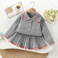Ensemble deux pièces style preppy en tricot torsadé, pull à col et jupe plissée pour petites filles