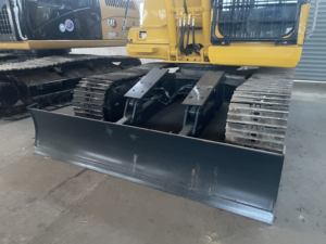 Excavadora Usada Komatsu PC130 con Motor Cummins Japonés Original de Bajo Ruido, Modelo 2022, 69kW de Potencia, Precio Económico, Gran Venta - Product Image 2