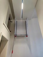 Échelle télescopique murale pour passage extérieur, escalier de grenier pliable moderne en aluminium, gain de place pour l'attic