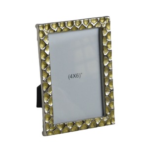 Cadre métallique de qualité supérieure pour photos et œuvres d'art, design élégant pour la maison et le bureau, disponible au meilleur prix - Product Image 1