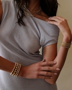 Bracelet empilable de haute qualité, imperméable, pour l'hiver, en acier inoxydable plaqué or, avec perles rondes de plusieurs tailles, style déesse. - Product Image 4
