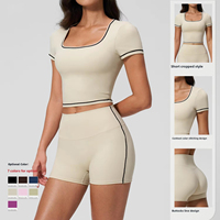 Ensemble de yoga brossé personnalisé pour femmes, avec haut court à manches courtes et short cycliste taille haute, Fabricant OEM ODM Marque Privée Vente en Gros