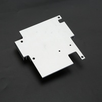 Radiateur en aluminium série 6000 sur mesure OEM, dissipateur thermique fraisé CNC, profil extrudé avec services de découpe et d'usinage