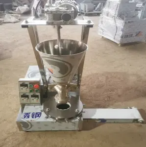 Full Automatic Chinese Momo Making Machine Pork Buns Machine Vegetable Steamed Stuffed Bun Machine
