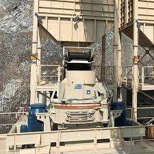 Vertical Shaft Impact <b>Crusher</b> (VSI) with High Speed Rotor And Wear Resistant Tips <b>Rock</b> Vertical Shaft Impact <b>Crusher</b> - Product Image 4