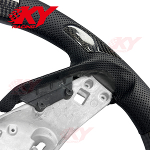 Volant de course sport personnalisé en cuir et fibre de carbone avec LED et indicateur de régime pour Chevrolet Corvette C8 ZR1 Z06 Z07 Coupé Stingray 2020-2027 - Product Image 2