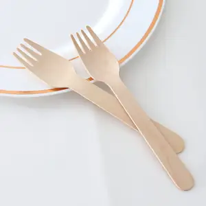 Wholesale Cheap Disposable Wooden Cutlery Cake Knife Dessert Spoon Fruit Fork Wooden Spoon Set For Family Party