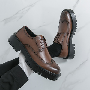 รองเท้าแฟชั่นผู้ชายสไตล์ใหม่ประจำปี 2026 รองเท้าหนังหัวมนแบบสวมลำลองสำหรับวัยรุ่น พื้นหนา มีเชือกผูก เหมาะสำหรับใส่กลางแจ้ง - Product Image 3