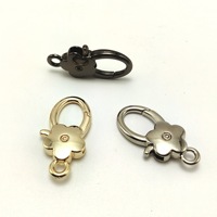 Accessoires de porte-clés en métal, boutons décoratifs polis, crochets de suspension pour animaux de compagnie, multi-couches, électroplaqués, motif prune tendance