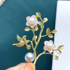 Корейская версия элегантных нишевых толстых позолоченных микро-инкрустированных циркониевых бусин оболочки птицы ветки цветов брошь