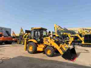 รถตักล้อยาง JCB 3CX รุ่นใหม่ล่าสุด อเนกประสงค์ พร้อมเครื่องจักรกลวิศวกรรมที่เชื่อถือได้สำหรับงานก่อสร้างอาคาร - Product Image 3