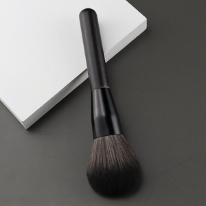 Grand pinceau portatif à poudre en vrac pour l'application du visage débutant manche en bois féminin forme angulaire cheveux synthétiques - Product Image 5