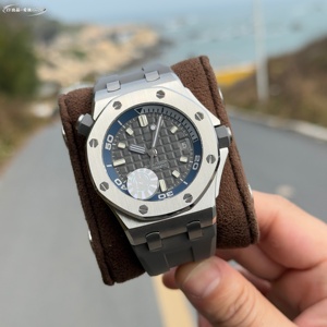 นาฬิกาดำน้ำสุดหรู ZF Factory รุ่น 15720 Cal.4302 |    ตัวเรือนสแตนเลสสตีล หน้าปัดสีน้ำเงิน ระบบอัตโนมัติ สำหรับธุรกิจและกิจกรรมกลางแจ้ง - Product Image 5