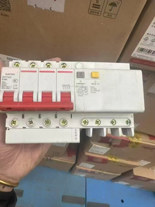 เบรกเกอร์ขนาดเล็ก 63A รุ่น 63A Protections แบบ 2P3P4P สวิตช์ตัดวงจร CE IEC อุปกรณ์ไฟฟ้า ระบบพลังงานแสงอาทิตย์ DZ47-63 63 - Product Image 6