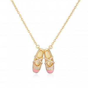 Colliers pendentifs en forme de chaussures de ballet plaqués or 18 carats avec CZ, charmes de chaussures de danse en émail mignon pour cadeau de danseur - Product Image 4