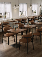 Ensemble de 4 chaises de restaurant MYUZ, chaises de salle à manger modernes pliables en bois avec dossier en rotin et assise rembourrée pour café bistrot