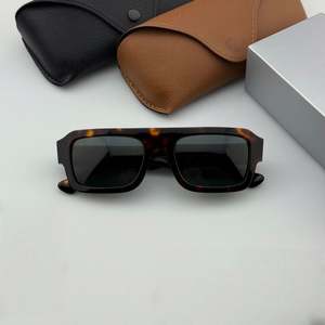 Gafas de Sol Cuadradas para Hombre y Mujer, Protección UV400, Lentes Degradadas G15, Gafas de Sol de Diseñador Polarizadas de Acetato Grueso de Alta Calidad - Product Image 1