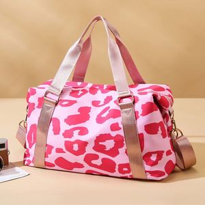 Sac de voyage d'affaires grande capacité motif vache, sac de cabine, sac de sport et d'exercice - Product Image 6