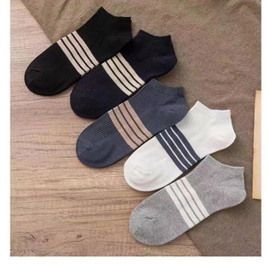 Bán Buôn New <span class=keywords><strong>Spandex</strong></span> Polyester Cotton Tùy Chỉnh Thoáng Khí Vớ Giản Dị Màu Rắn Người Đàn Ông Của Thuyền <span class=keywords><strong>Nylon</strong></span> <span class=keywords><strong>Spandex</strong></span> Vớ - Product Image 2