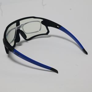 Gafas de Sol Deportivas Fotocromáticas KJ-1082P, Montura Negra, Lentes de PC, Protección UV400, Resistentes al Viento, para Ciclismo al Aire Libre - Product Image 5