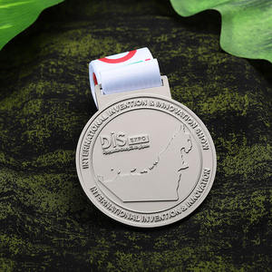 Fabricación de medallas Diseño 3D Su propio metal personalizado Mate Niquelado Aleación de zinc Deporte en blanco <span class=keywords><strong>Uae</strong></span> Medalla Exposición Recuerdos - Product Image 6