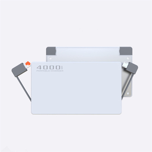 Chargeur de batterie portable pour téléphone portable, format carte de crédit, en aluminium, 4000 mAh, avec câble intégré, vente en gros - Product Image 1