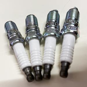 Platin Zündkerze TR55GP 3403 Für Buick Cadillac Chevrolet Ford GMC Isuzu Jaguar Lincoln Mazda Mercury Oldsmobile Pontiac - Product Image 1